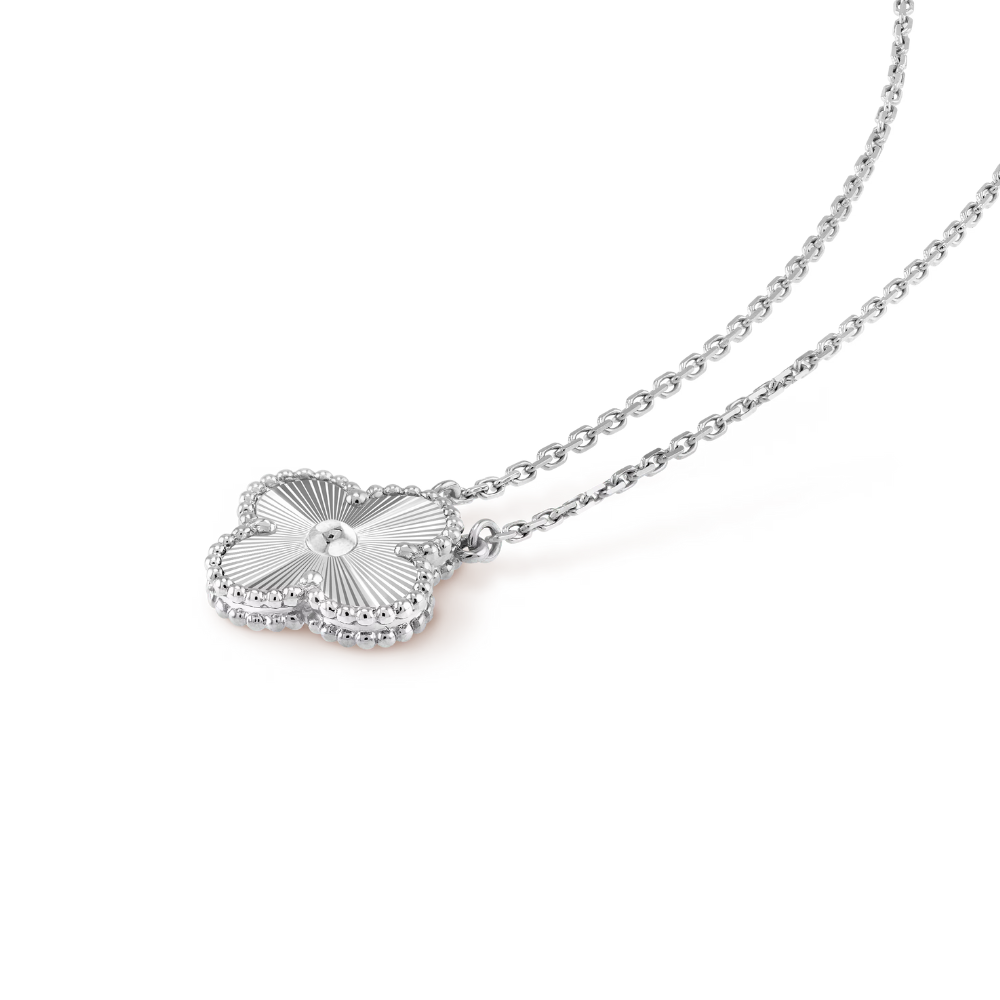 Single Clover Leaf Necklace