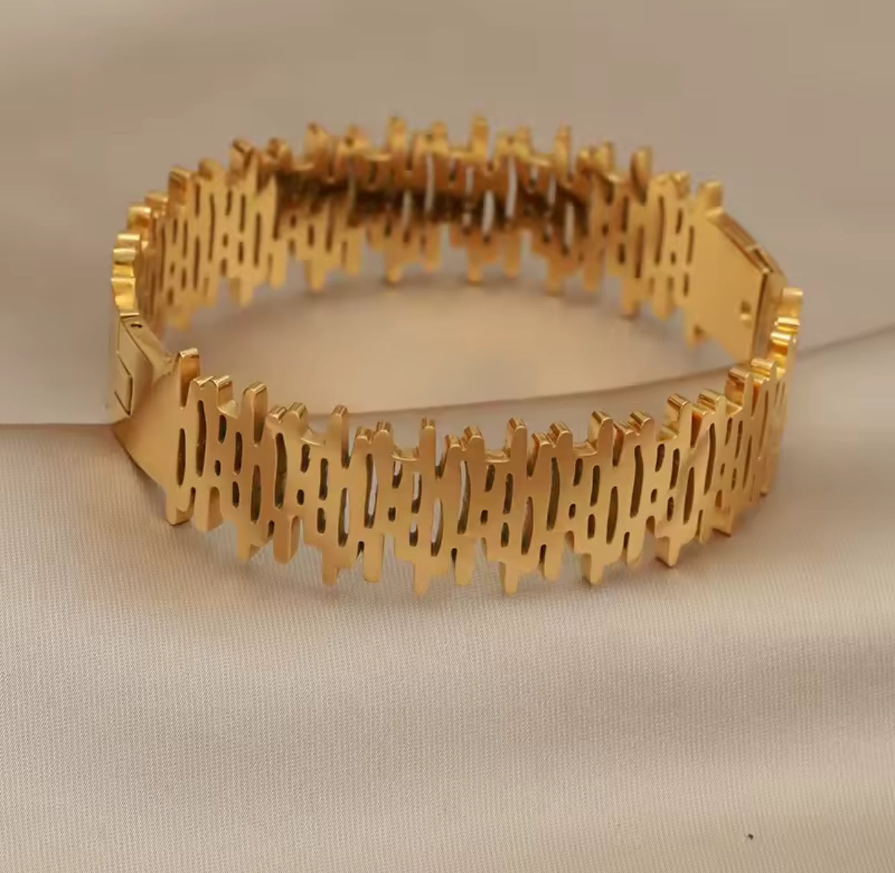Irregular Bangle Bracelet