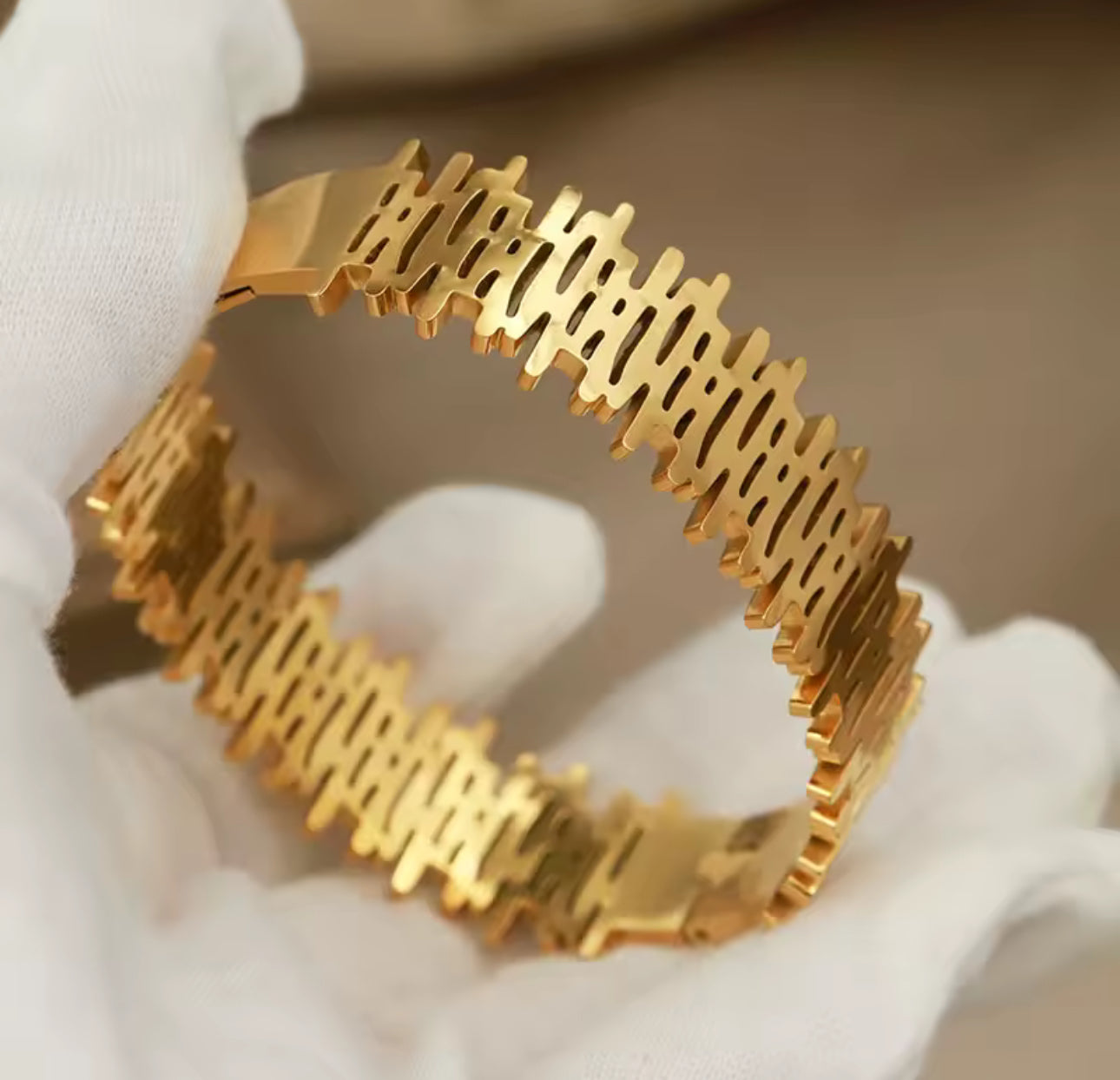 Irregular Bangle Bracelet