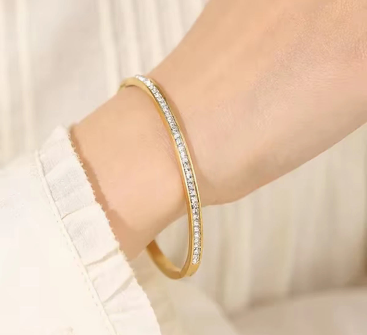 Eternity Band Bangle