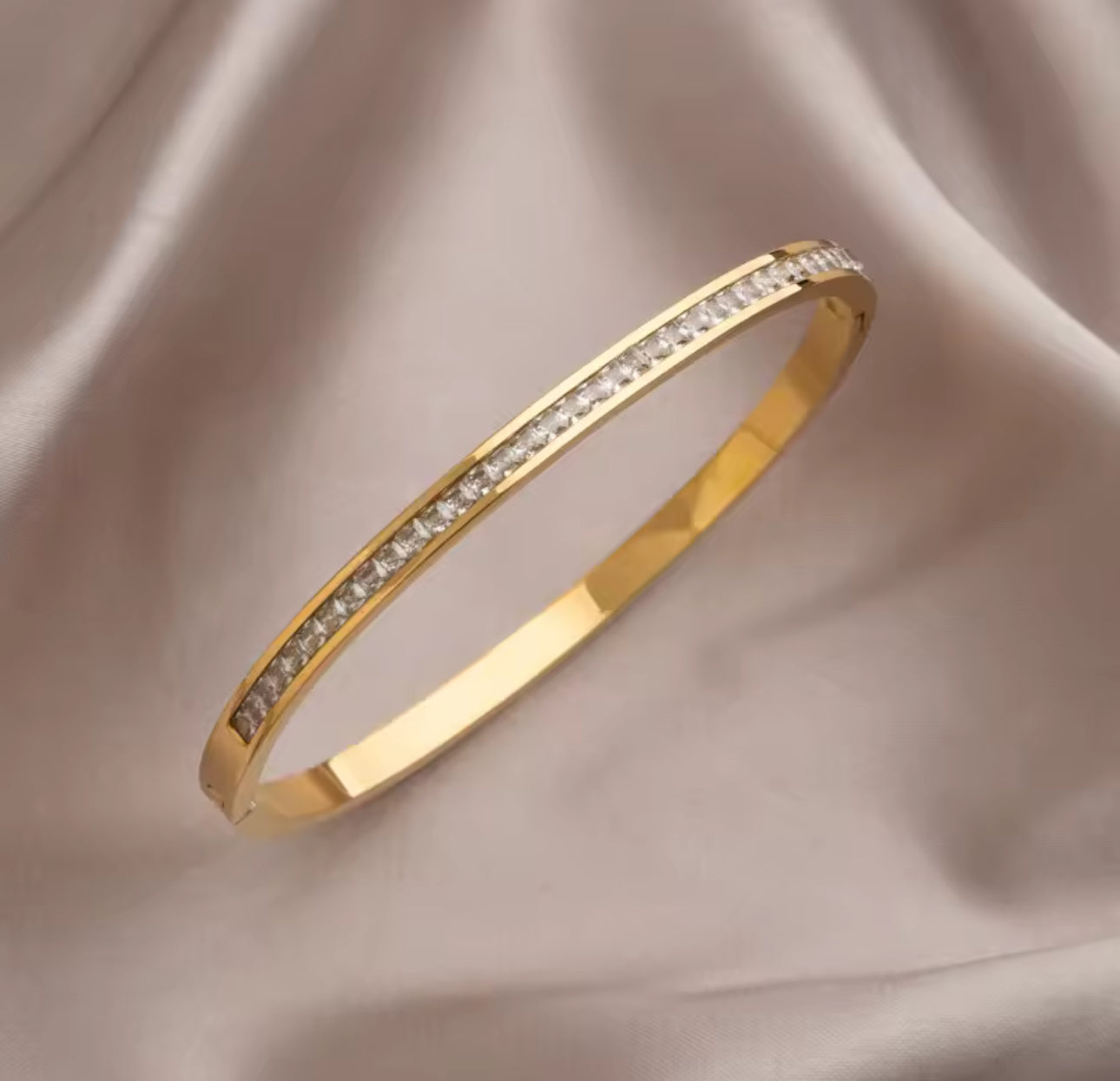 Stainless Steel 14K Gold Plated Bangle Bracelet, Anti-tarnish