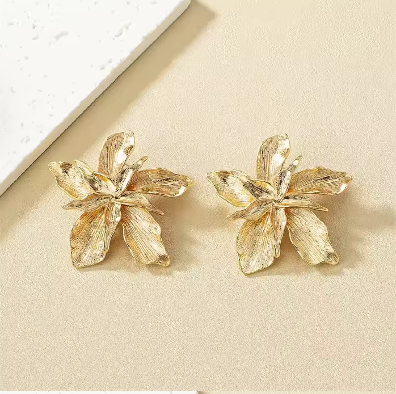 Gold Flower Earrings