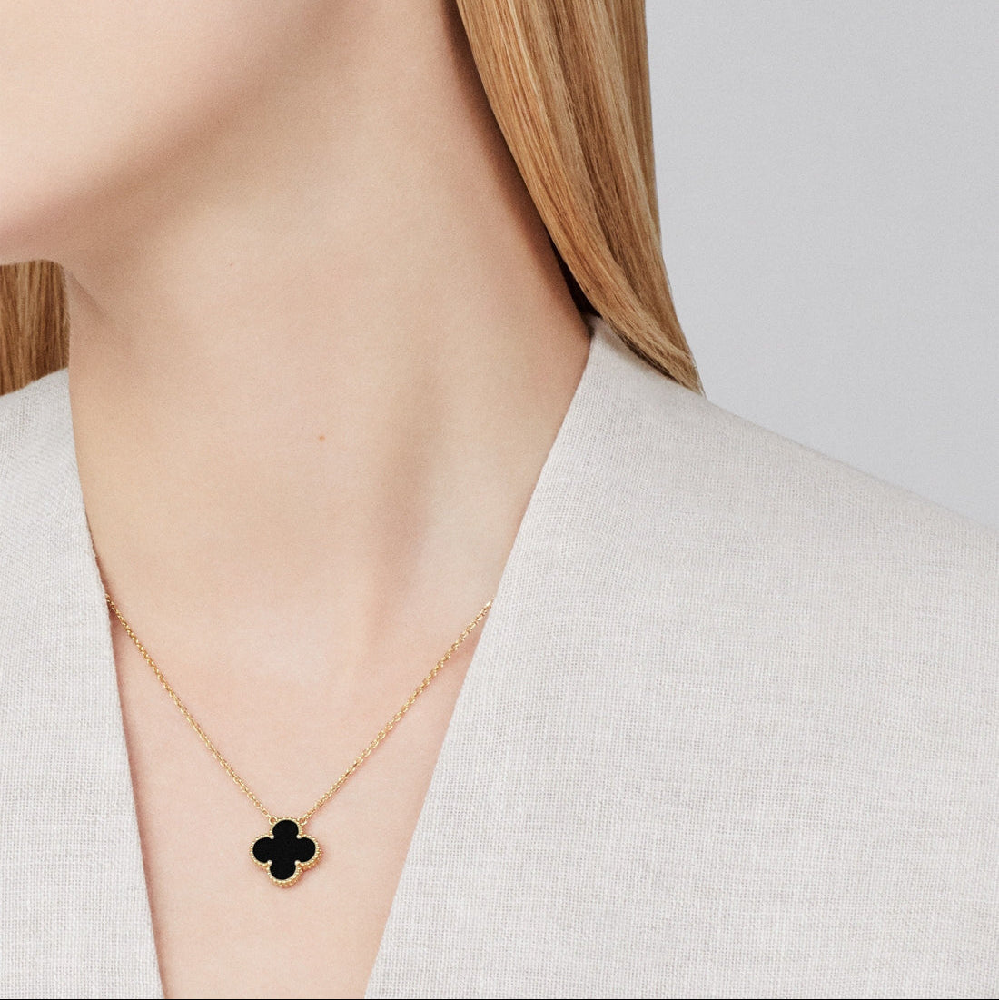 Single Clover Leaf Necklace