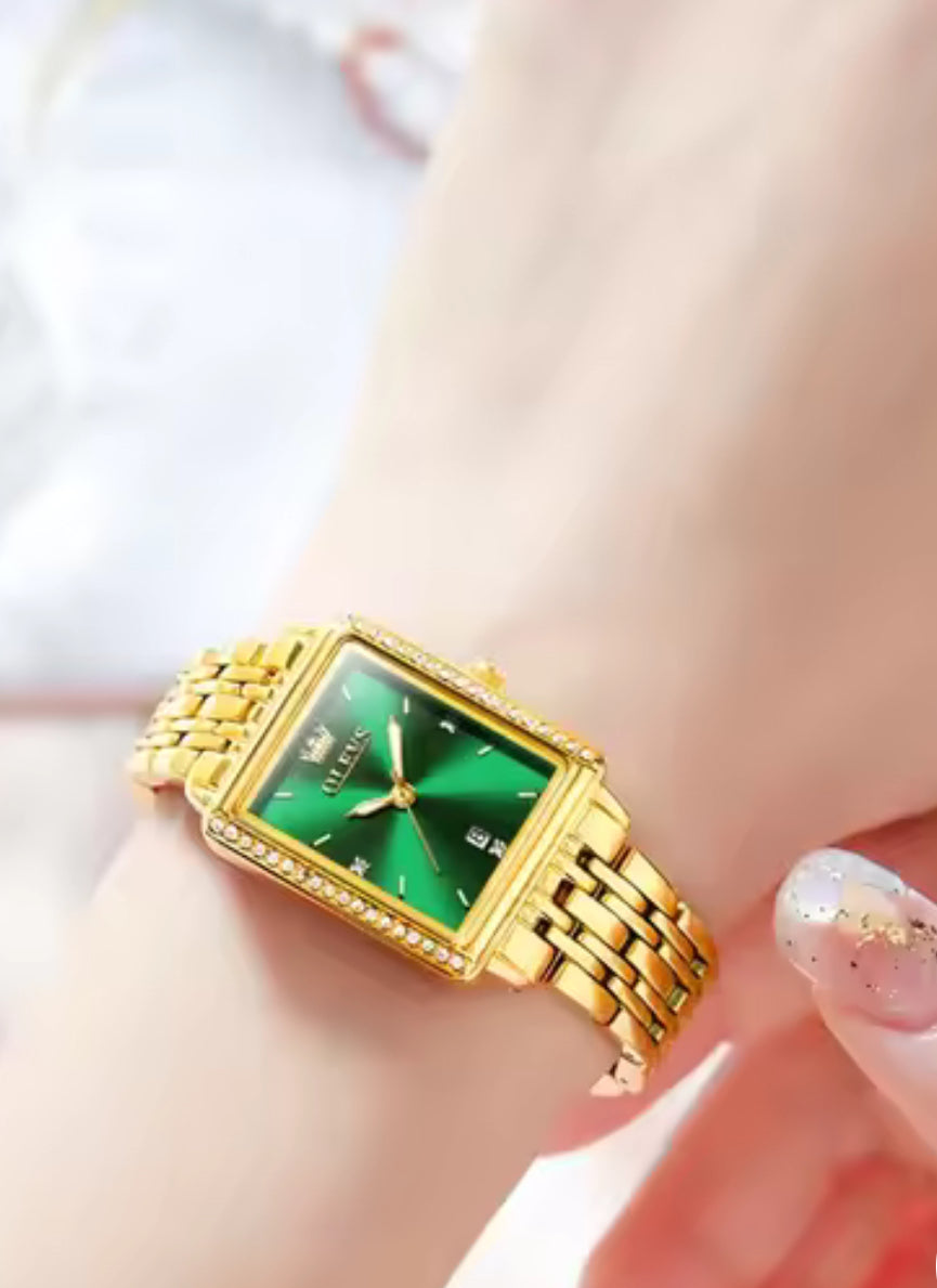Waterproof Luxuries Design Watch for Women, Adjustable