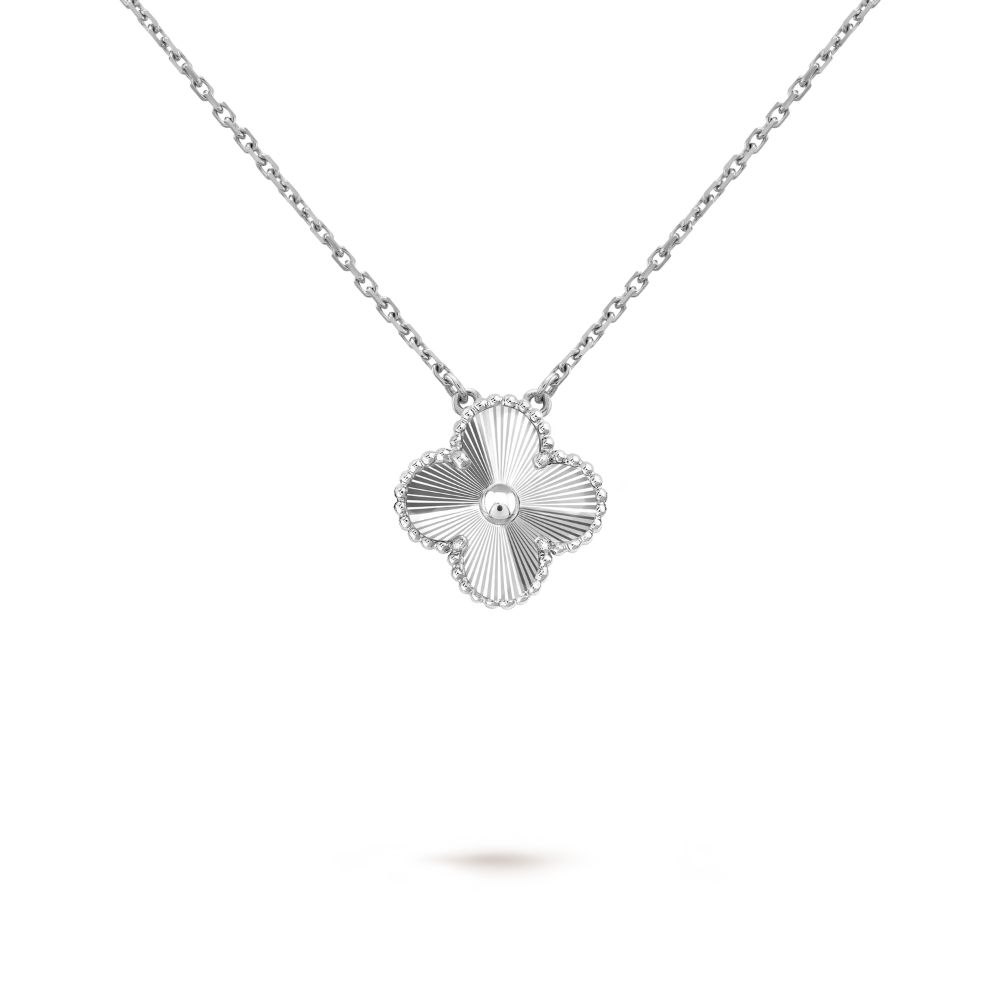 Single Clover Leaf Necklace