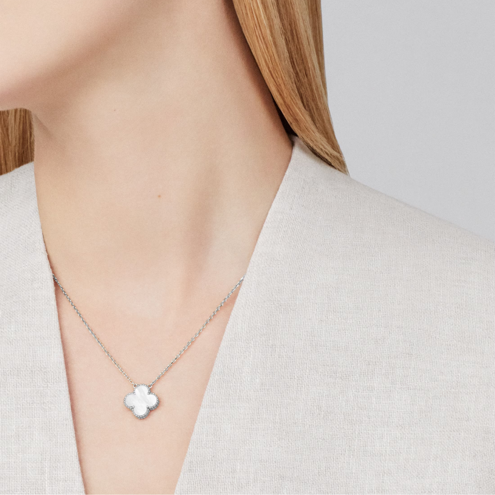 Single Clover Leaf Necklace