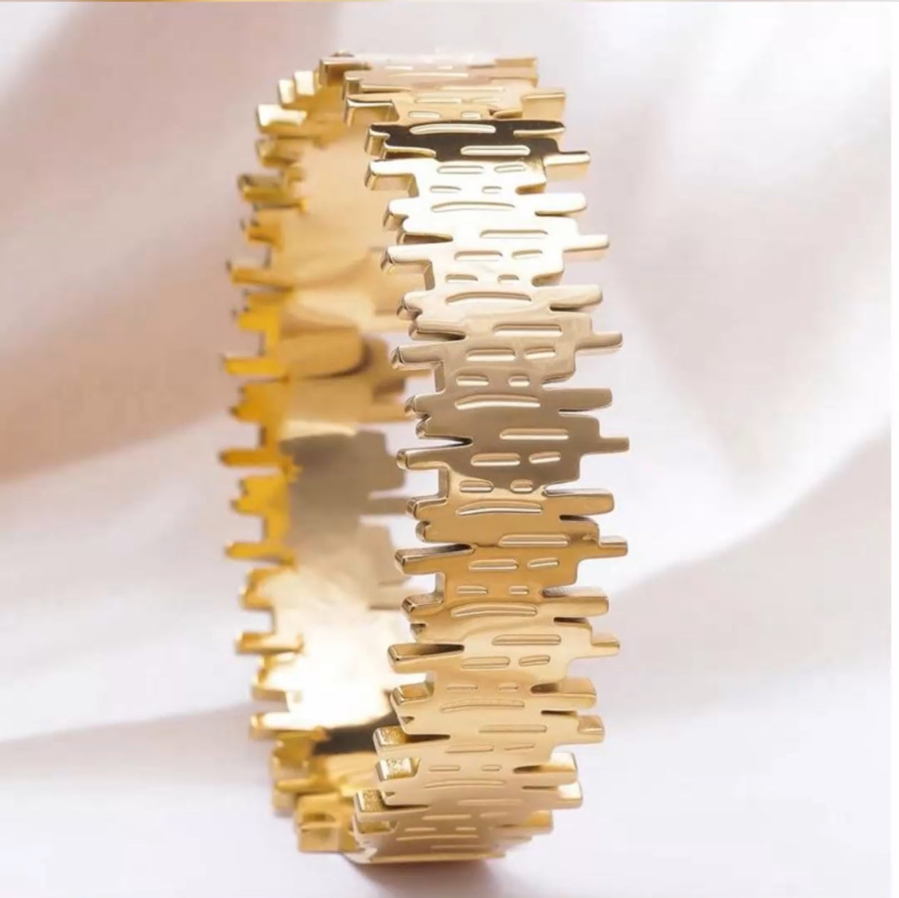 Irregular Bangle Bracelet