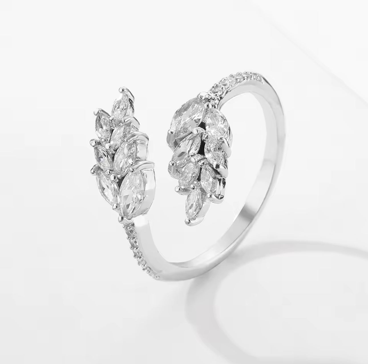 Zircon Feature Ring, Adjustable