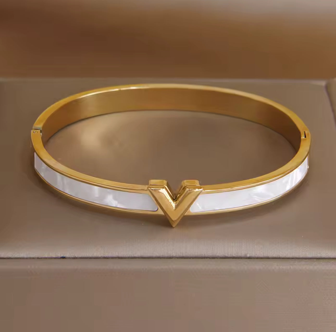 Stainless Steel 14K Gold Plated Bangle Bracelet, Anti-tarnish